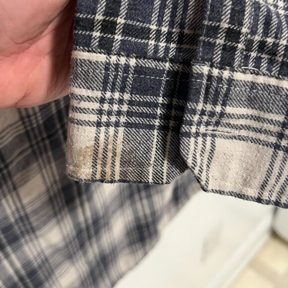 Roark Flannel Shirt Classic Fit Plaid Long Sleeve Gray Blue Men's size Large - Picture 2 of 7